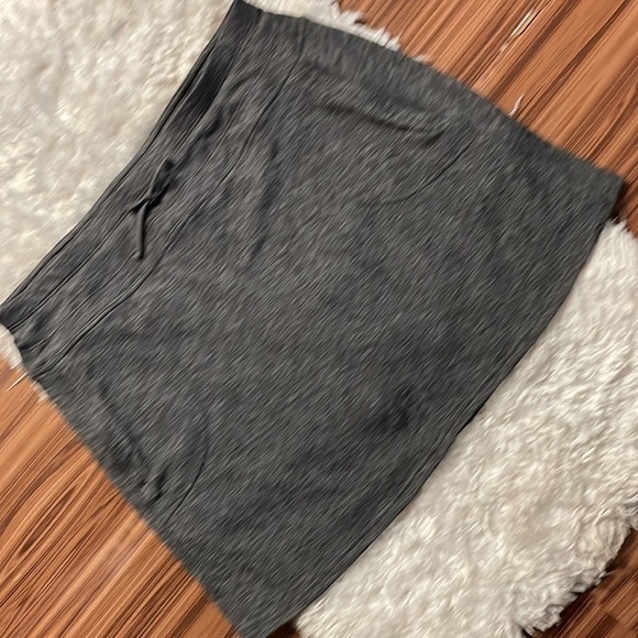 KUHL Nylon Blend Skort Size Large - Picture 3 of 11